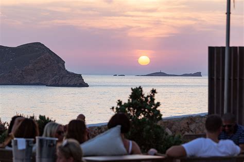 Where to eat in and around San José, Ibiza: high.